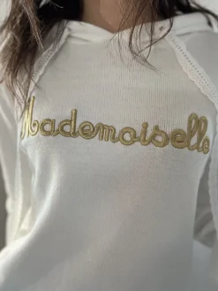 Pull Mademoiselle*Mademoiselle Marcelle Hot